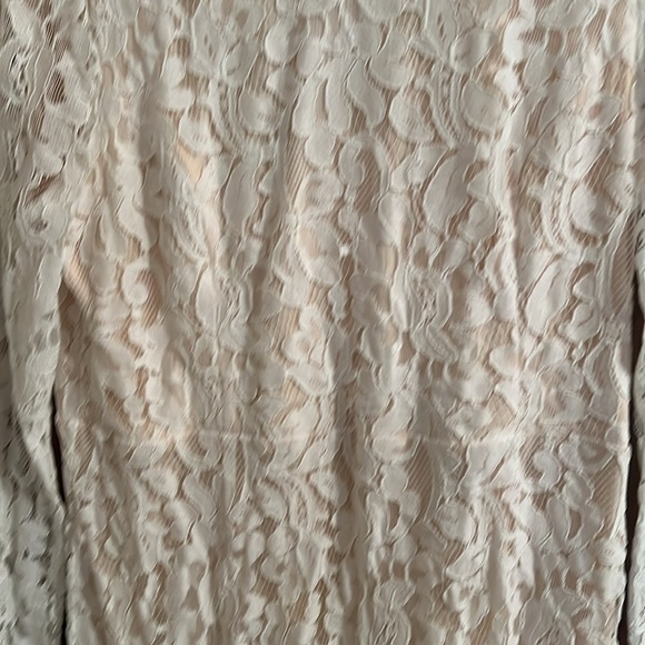 Lulus wedding dress w train - Picture 3 of 5